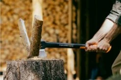 Fiskars X24 Splitting Axe S -Knives Shop FSX24S 09 fiskars