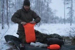 Savotta Rolltop Mesh Stuff Sack 20 L Green 10 Savotta Rolltop Mesh Stuff Sack 20 L Green -Knives Shop SAV165008036 04 savotta