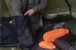 Savotta Rolltop Mesh Stuff Sack 20 L Green 12 Savotta Rolltop Mesh Stuff Sack 20 L Green -Knives Shop SAV165008036 06 savotta