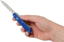 Victorinox Pioneer Alox Blue 0.8201.22R4.KTE1 Knivesandtools Edition, Swiss Pocket Knife -Knives Shop VT0 8201 22R4 KTE1 06 victorinox
