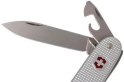 Victorinox Pioneer X -Knives Shop VT0 8231 26 03 victorinox pioneer x vt0 8231 26 03