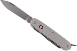 Victorinox Pioneer X -Knives Shop VT0 8231 26 04 victorinox pioneer x vt0 8231 26 04